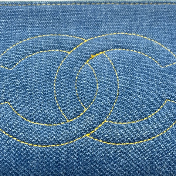 Chanel Denim Jean CC Logo Coco Vanity Makeup Cosmetic Case Pouch Vintage Bag - Picture 14 of 16